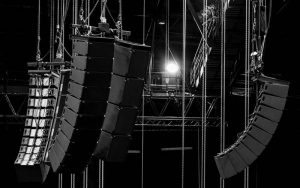 线阵列专业音响系统的优点及注意事项